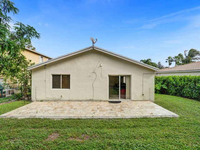 1245 SW 46th Way, Deerfield Beach, FL 33442