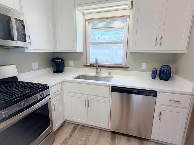 2405 S 83rd STREET, West Allis, WI 53219