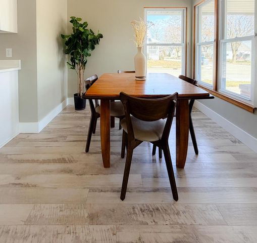 2405 S 83rd STREET, West Allis, WI 53219