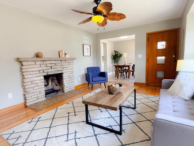 2405 S 83rd STREET, West Allis, WI 53219