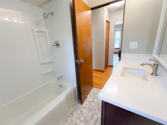 2405 S 83rd STREET, West Allis, WI 53219