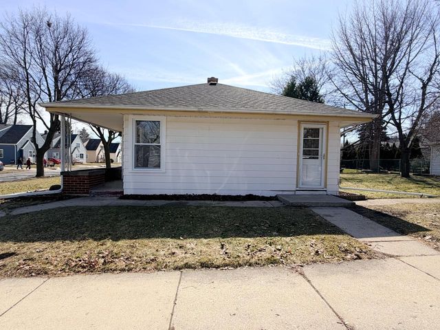 2405 S 83rd STREET, West Allis, WI 53219