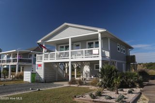 267 Ocean Boulevard E, Supply, NC 28462