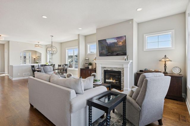 17788 Junelle Court, Lakeville, MN 55044