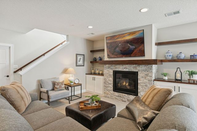 17788 Junelle Court, Lakeville, MN 55044