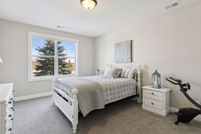 17788 Junelle Court, Lakeville, MN 55044