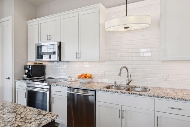 17788 Junelle Court, Lakeville, MN 55044