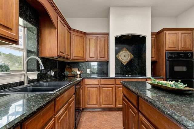 321 LANTANA RDG, Spring Branch, TX 78070