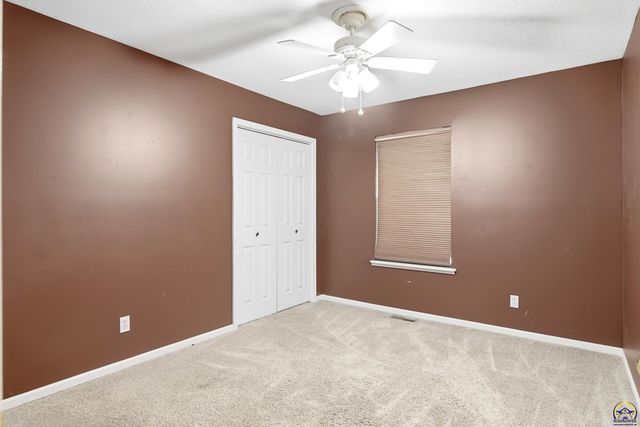 646 NE Margo CT, Topeka, KS 66617