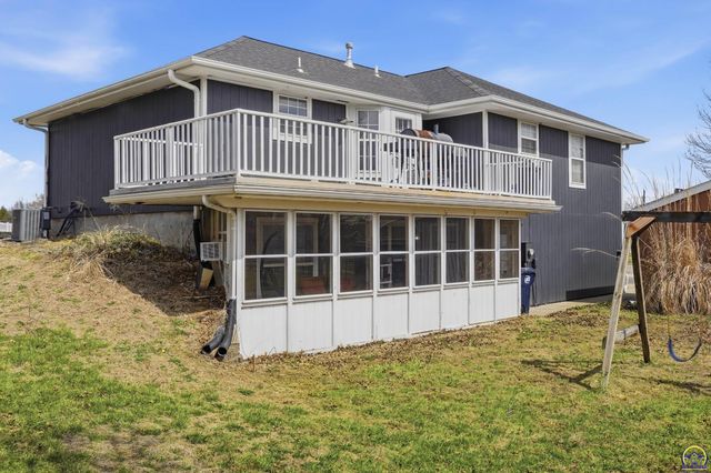 646 NE Margo CT, Topeka, KS 66617