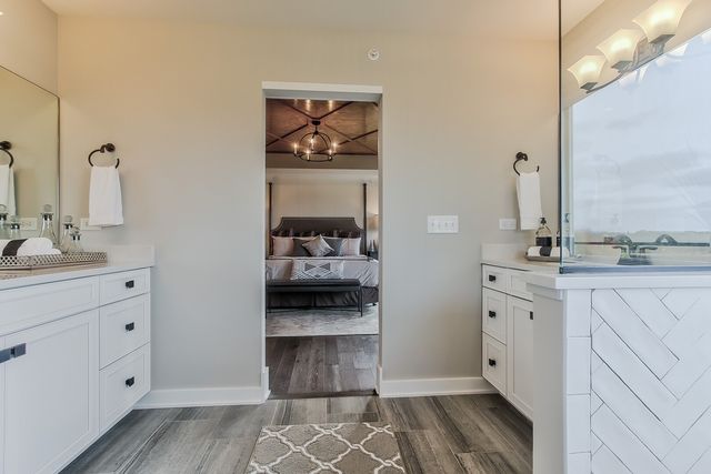 12 River Highlands Drive, Hawthorn Woods, IL 60047