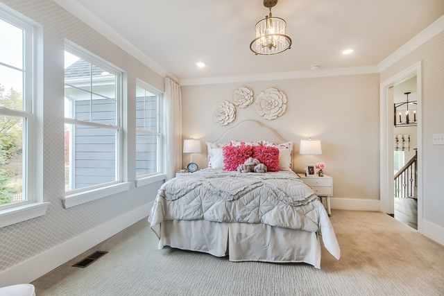 12 River Highlands Drive, Hawthorn Woods, IL 60047