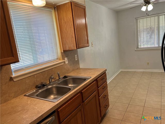 1406 Edgefield Street, Killeen, TX 76549