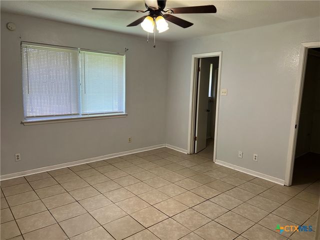 1406 Edgefield Street, Killeen, TX 76549