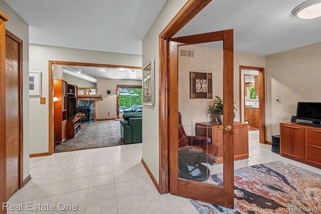 14972 River View Court, Sterling Heights, MI 48313