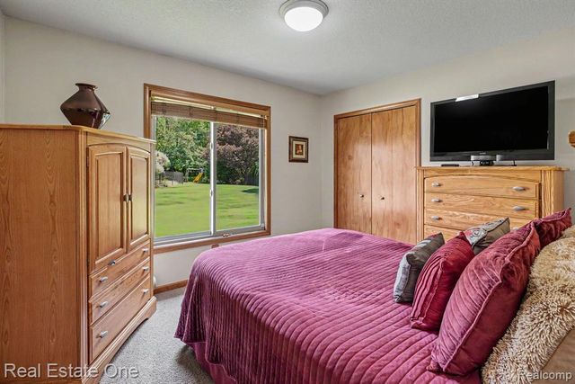 14972 River View Court, Sterling Heights, MI 48313