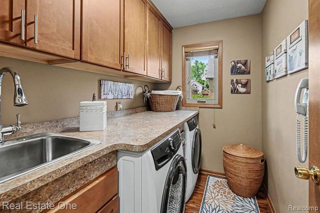 14972 River View Court, Sterling Heights, MI 48313