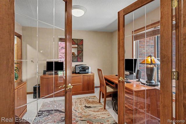 14972 River View Court, Sterling Heights, MI 48313