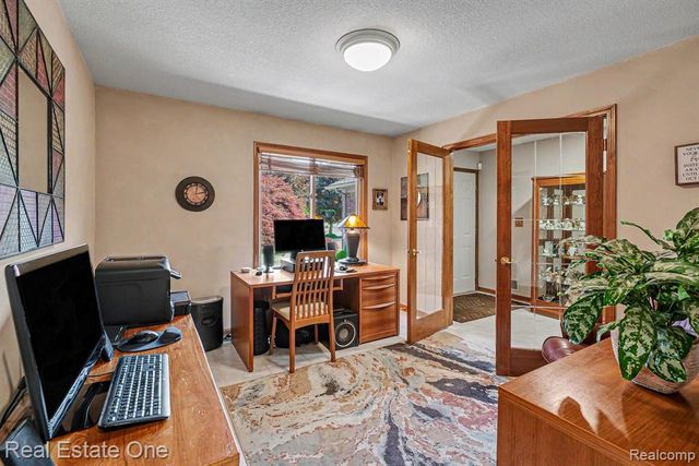 14972 River View Court, Sterling Heights, MI 48313