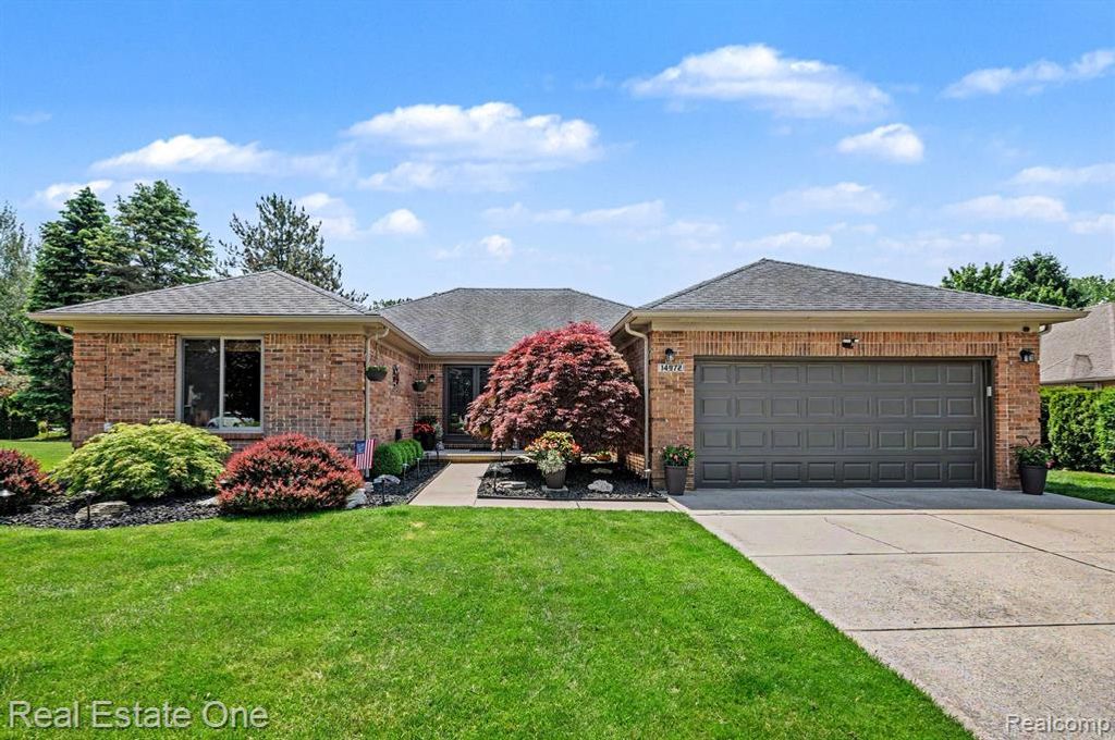 14972 River View Court, Sterling Heights, MI 48313