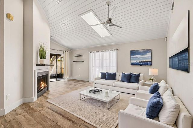 13803 LAZY OAK DRIVE, Tampa, FL 33613