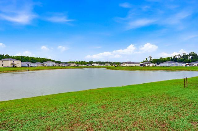 780 Wapama St., Little River, SC 29566