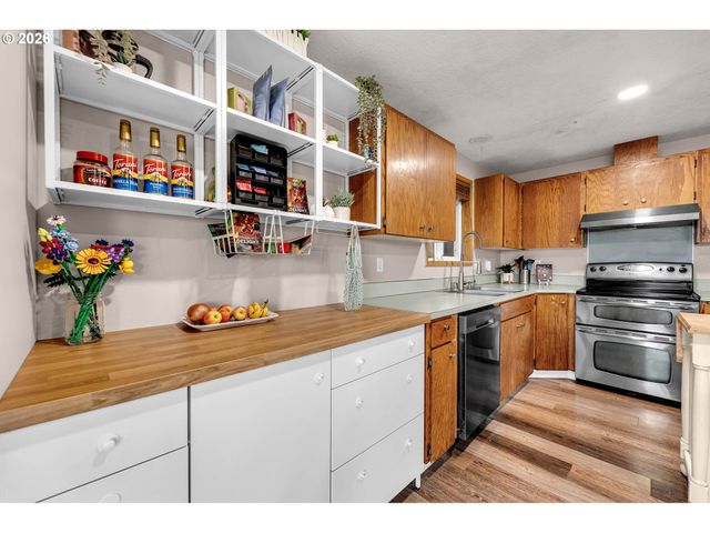 5011 Ne 151ST Ave, Vancouver, WA 98682