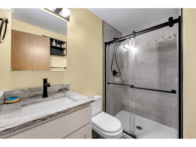 5011 Ne 151ST Ave, Vancouver, WA 98682