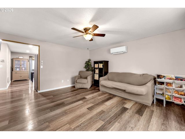 5011 Ne 151ST Ave, Vancouver, WA 98682