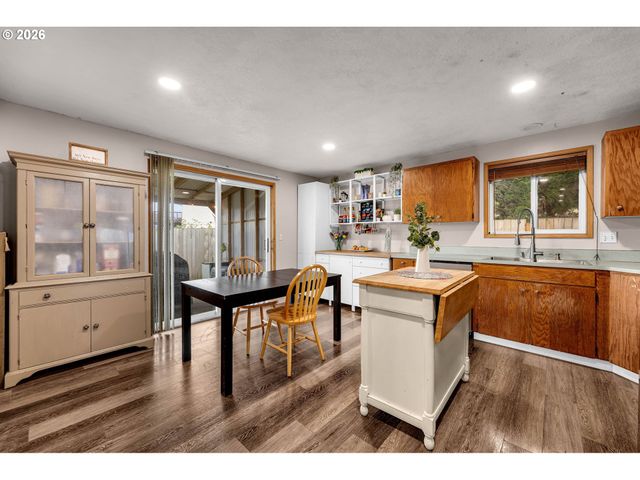 5011 Ne 151ST Ave, Vancouver, WA 98682