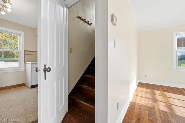 6210 Crossview Road, Seven Hills, OH 44131