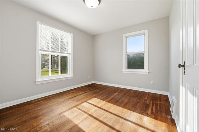 6210 Crossview Road, Seven Hills, OH 44131