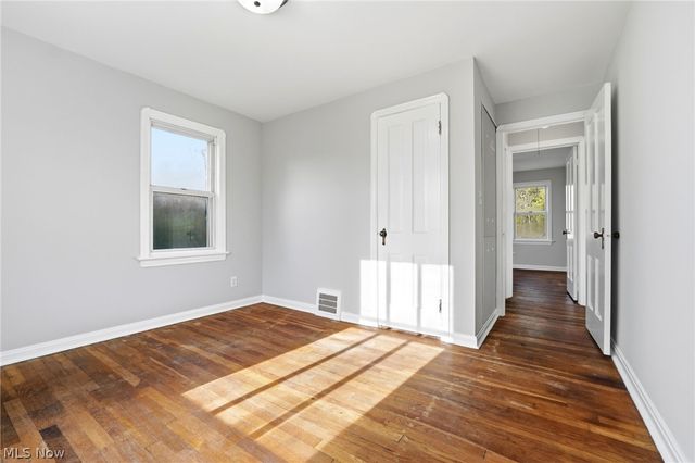 6210 Crossview Road, Seven Hills, OH 44131