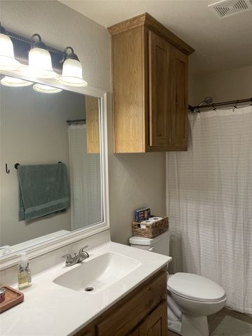 607 E Water Street, Weatherford, TX 76086