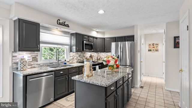 15 MORN MIST CT, Baltimore, MD 21234