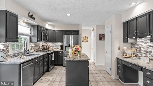 15 MORN MIST CT, Baltimore, MD 21234