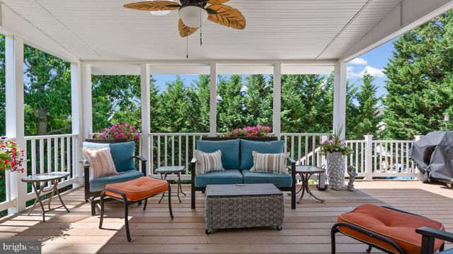 15 MORN MIST CT, Baltimore, MD 21234