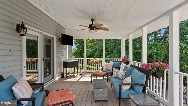 15 MORN MIST CT, Baltimore, MD 21234