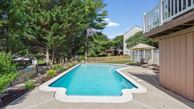 15 MORN MIST CT, Baltimore, MD 21234