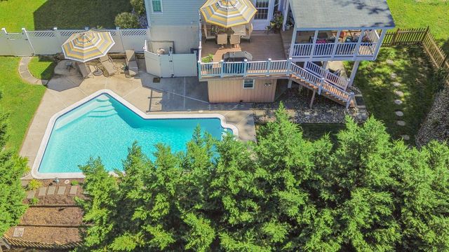 15 MORN MIST CT, Baltimore, MD 21234