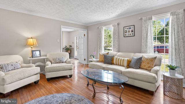 15 MORN MIST CT, Baltimore, MD 21234