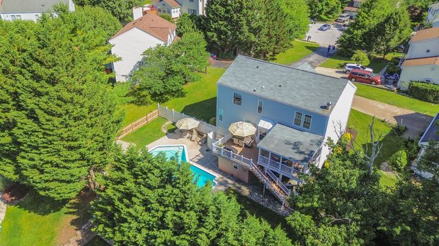 15 MORN MIST CT, Baltimore, MD 21234