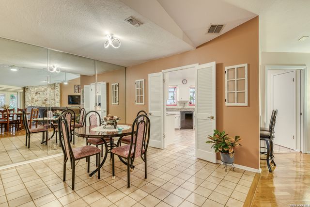 13046 Hunters Breeze, San Antonio, TX 78230