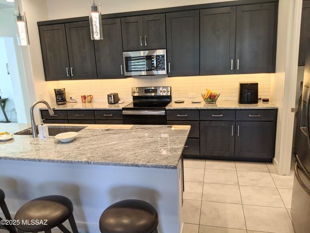 30987 S Basalt Drive, Oracle, AZ 85623