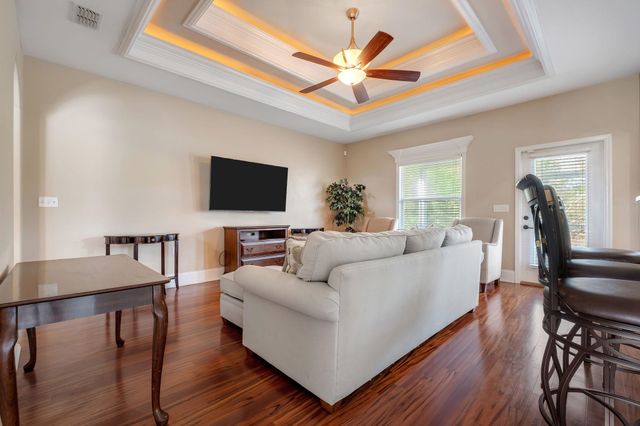 30 Carousel Circle, Crawfordville, FL 32327