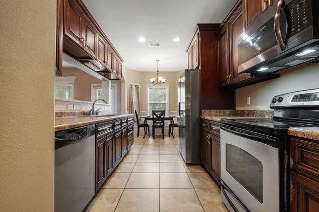 30 Carousel Circle, Crawfordville, FL 32327