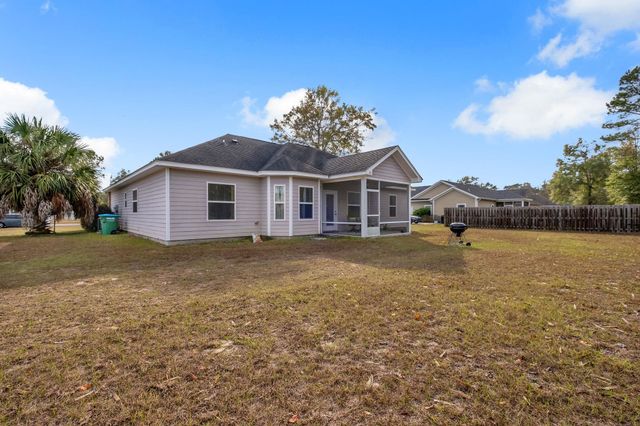 30 Carousel Circle, Crawfordville, FL 32327