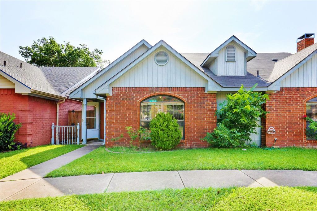 1910 Wyster Drive, Garland, TX 75040