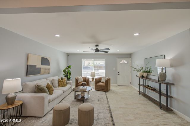 9043 N 16th Drive, Phoenix, AZ 85021