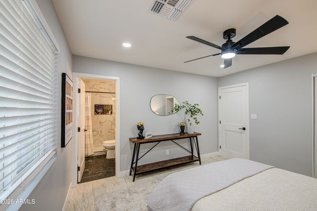 9043 N 16th Drive, Phoenix, AZ 85021